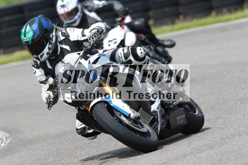 Archiv-2022/13 25.04.2022 Plüss Moto Sport ADR/Freies Fahren/4